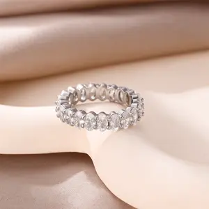 Fashion Oval Cubic Zirconia Ring for Women - Sparkling Elegant Jewelry for Any Occasion