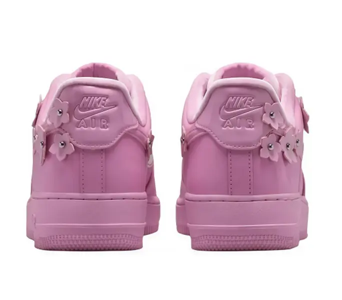 Solid Pink Floral Decorative Low‑Top Women Casual Sneakers, Comfort Cushion Insole Lace‑Up Daily Shoes, Smooth Synthetic Leather Upper Non‑Slip Wear‑Resistant Rubber Outsole Street Footwear for Shopping Dating Hangout All‑Season Wear