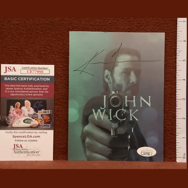 Keanu Reeves 6 5/8 x 5 Signed JSA Authenticated Photograph