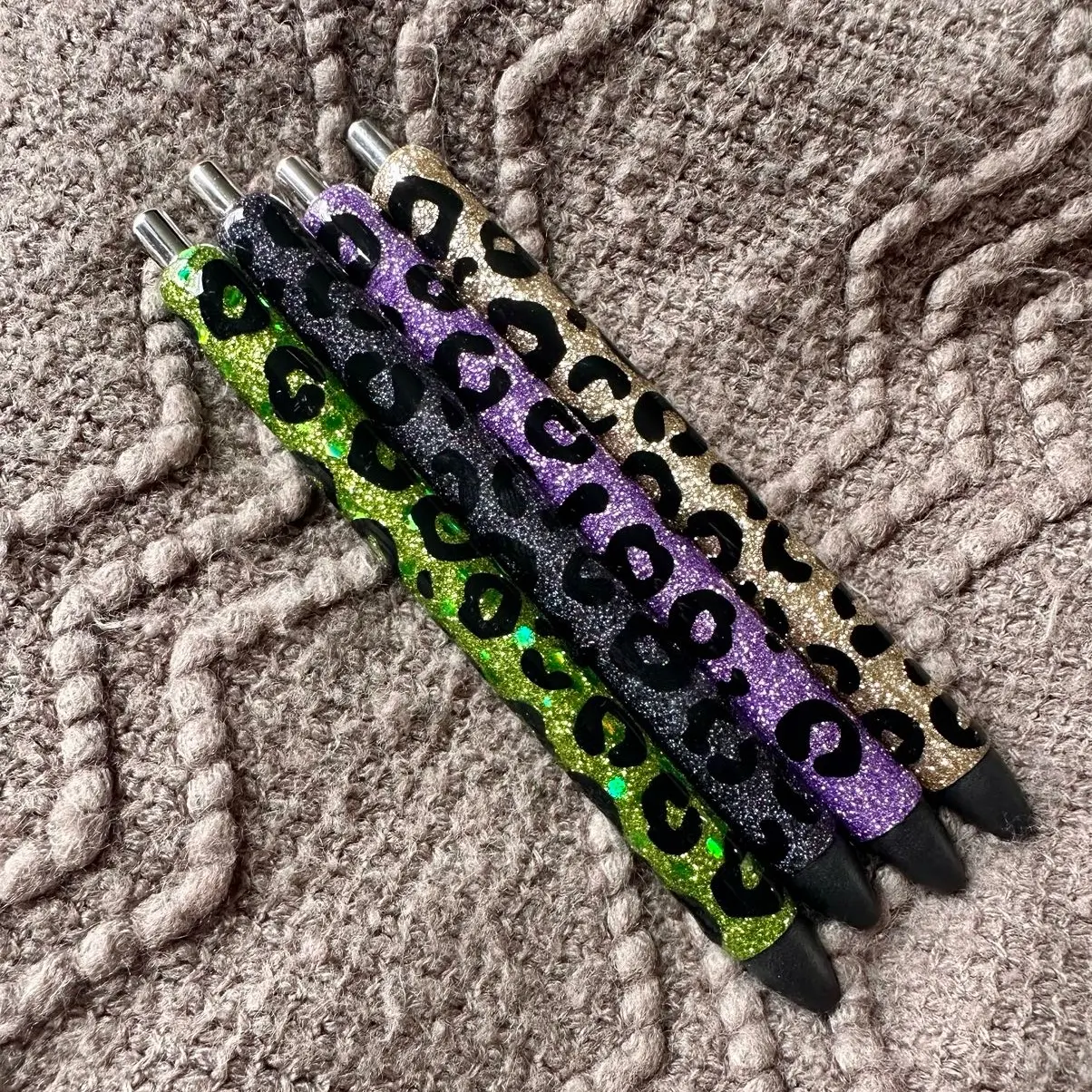 Cheetah print glitter pen