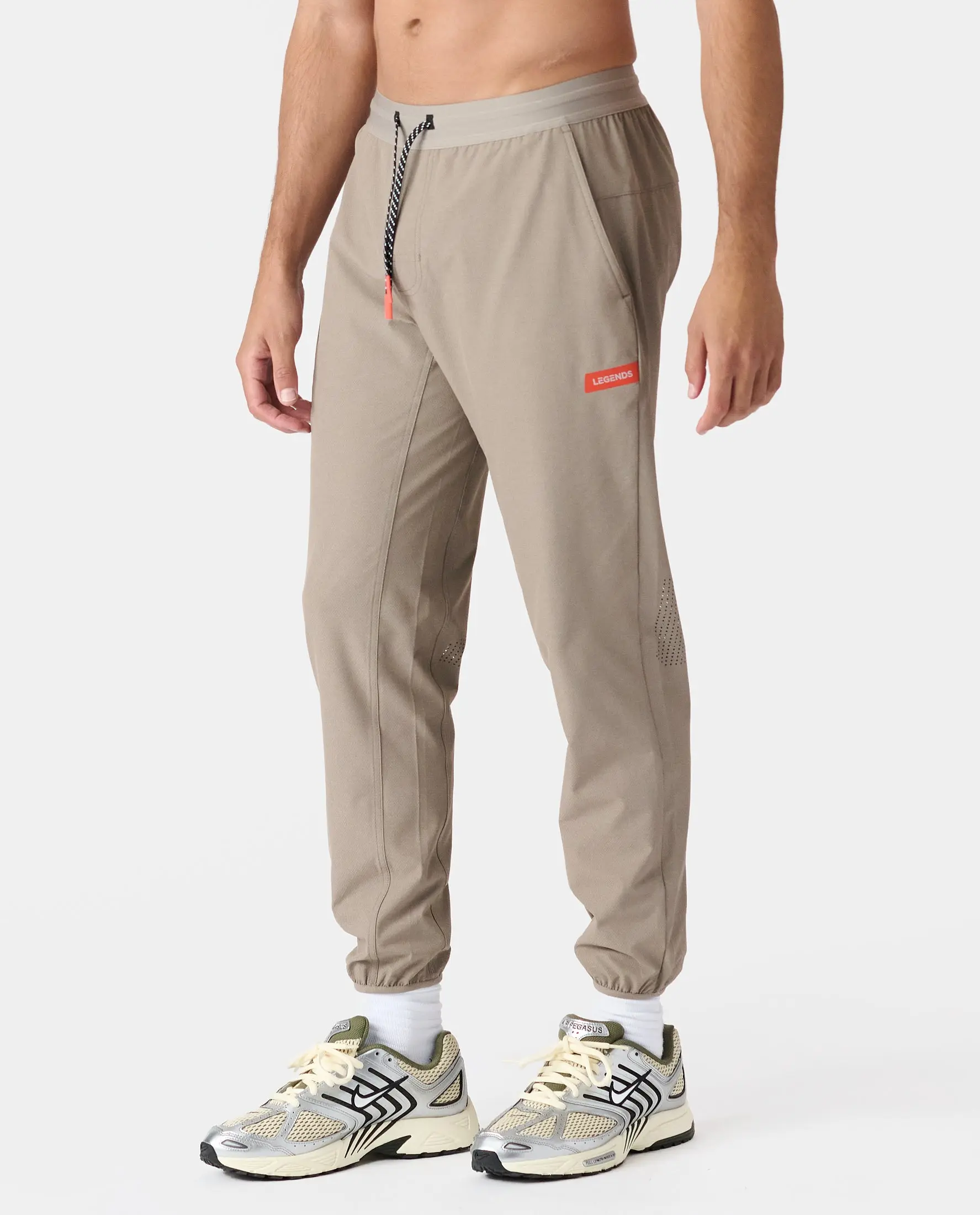 Luka HD Short Jogger Beige  Campari, Large
