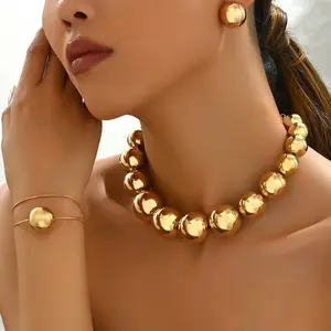 European and American Fashion Style Large Particle Smooth Round Bead Women's Collar Necklace, Bracelet, Earrings, Light Luxury Elegant Banquet Party, Leisure Vacation Jewelry Set