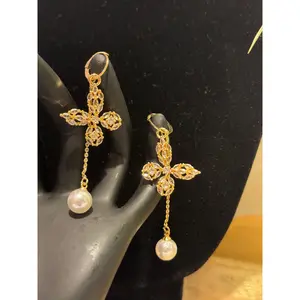Small Austrian Stone Earrings - Gold