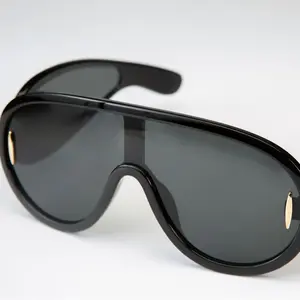 LUX.U.RI.OUS WAVE SUNGLASSES Unisex Aqua Wave Plastic and Alloy Frame with PC Lens