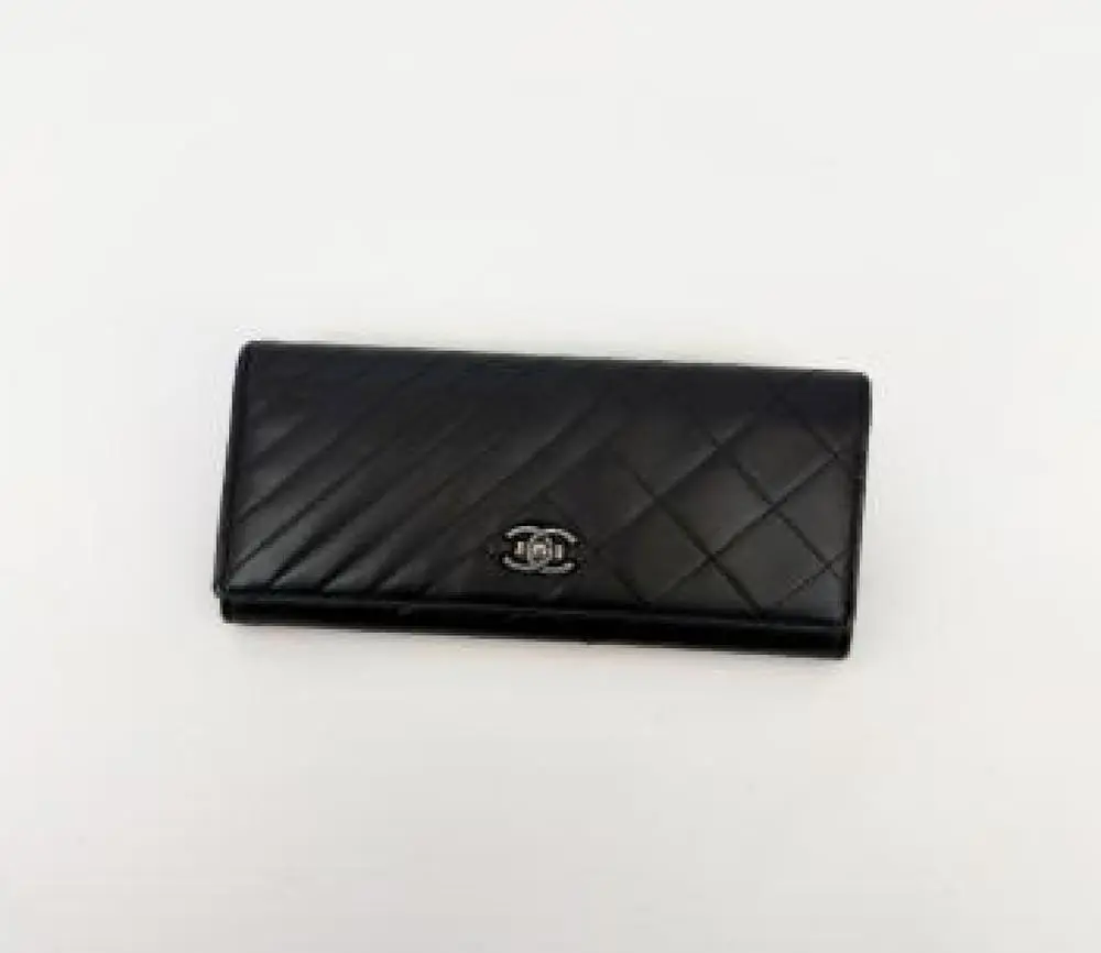 Pre-owned CHANEL As Shown Small Leather Goods 0131 Black Wallet 26.03.01 SH
