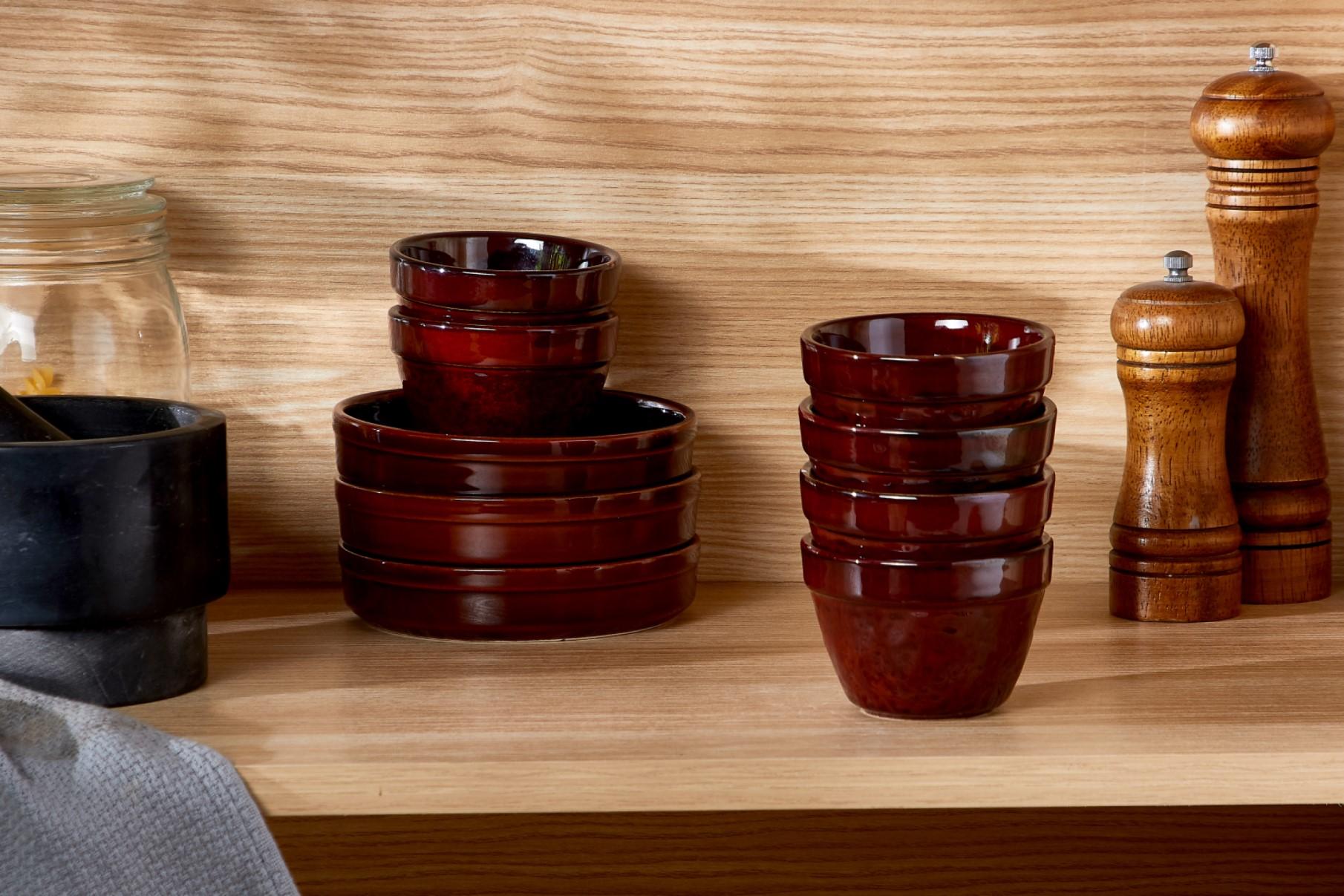 Ceramic Bowls Set of 6-6.8 OZ Small Bowl Set, Farmhouse Vintage Red Bowls 3.5 Inches Ramekins Bowl for Salad Dessert Yogurt Dipping Ice Cream Fruit Rice- Microwave Dishwasher Safe Retro Red