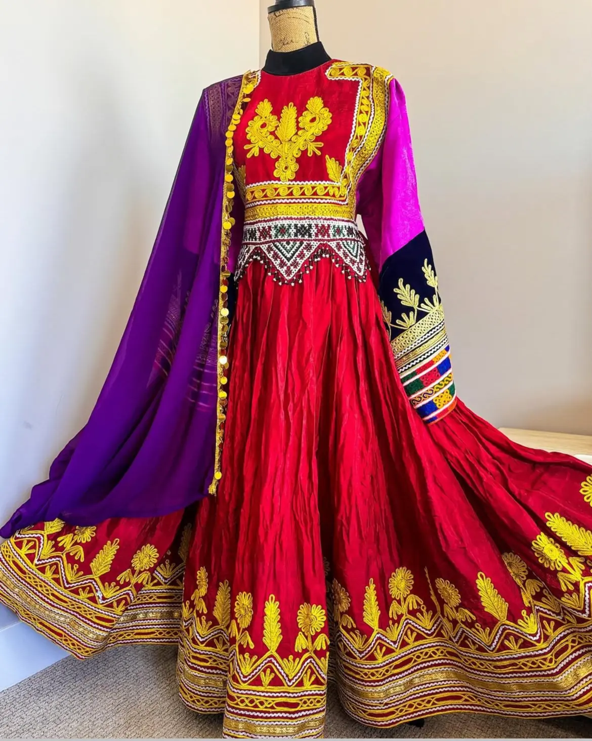 Afghan Traditional Dress Women's Afghan Dress Festival Party Wear Homemade Embroidery Long Sleeve Cultural Dress with Embroidered Red & Purple All Seasons Floral Design