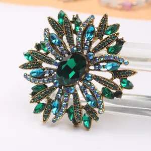 Green Flower Brooch 1pc Rhinestone Flower Shape Ladies' Brooch Decor for coat shirt suit, daily casual wear, dating, attending events