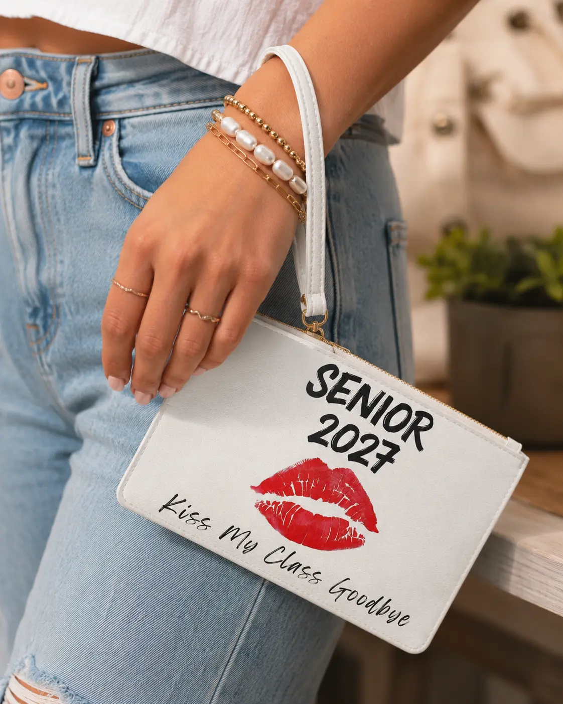Senior 2027 Makeup Bag | Class of 2027 Cosmetic Bag | Graduation Keepsake Gift | High School Senior Kiss My Class Goodbye Wristlet  Travel Makeup Bag