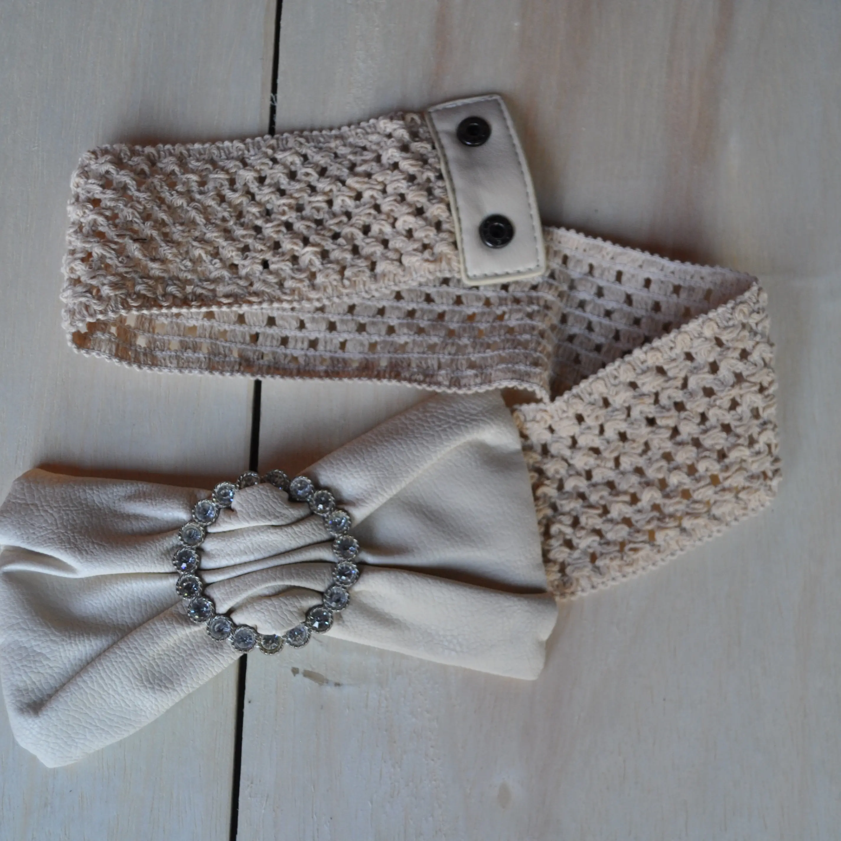 Belt Women's Bohemian Crochet - Stretchy Waist Belt -ivory crocheted Faux Leather