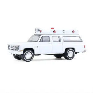 1983 Chevrolet Suburban K20 Custom Deluxe Ambulance – Plain White Diecast 1:64 Scale Model - Greenlight 30508
