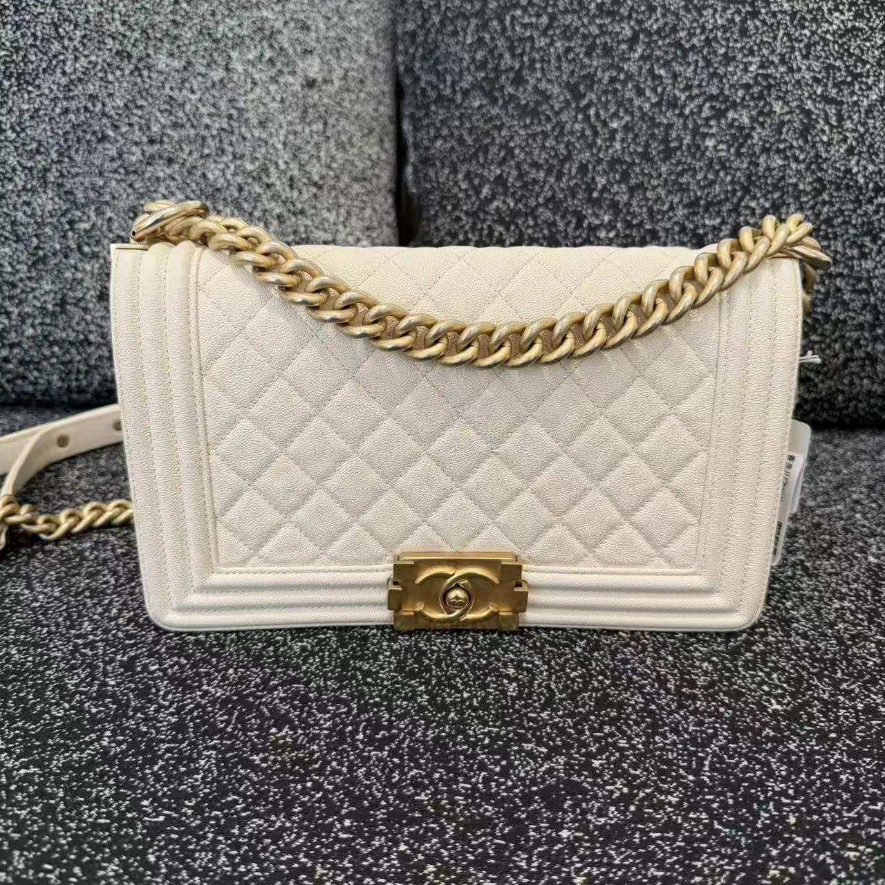 Pre-owned CHANEL Le Boy Medium size bag Gold hardware