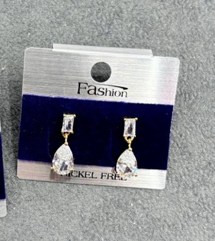 Zircon Teardrop Earrings