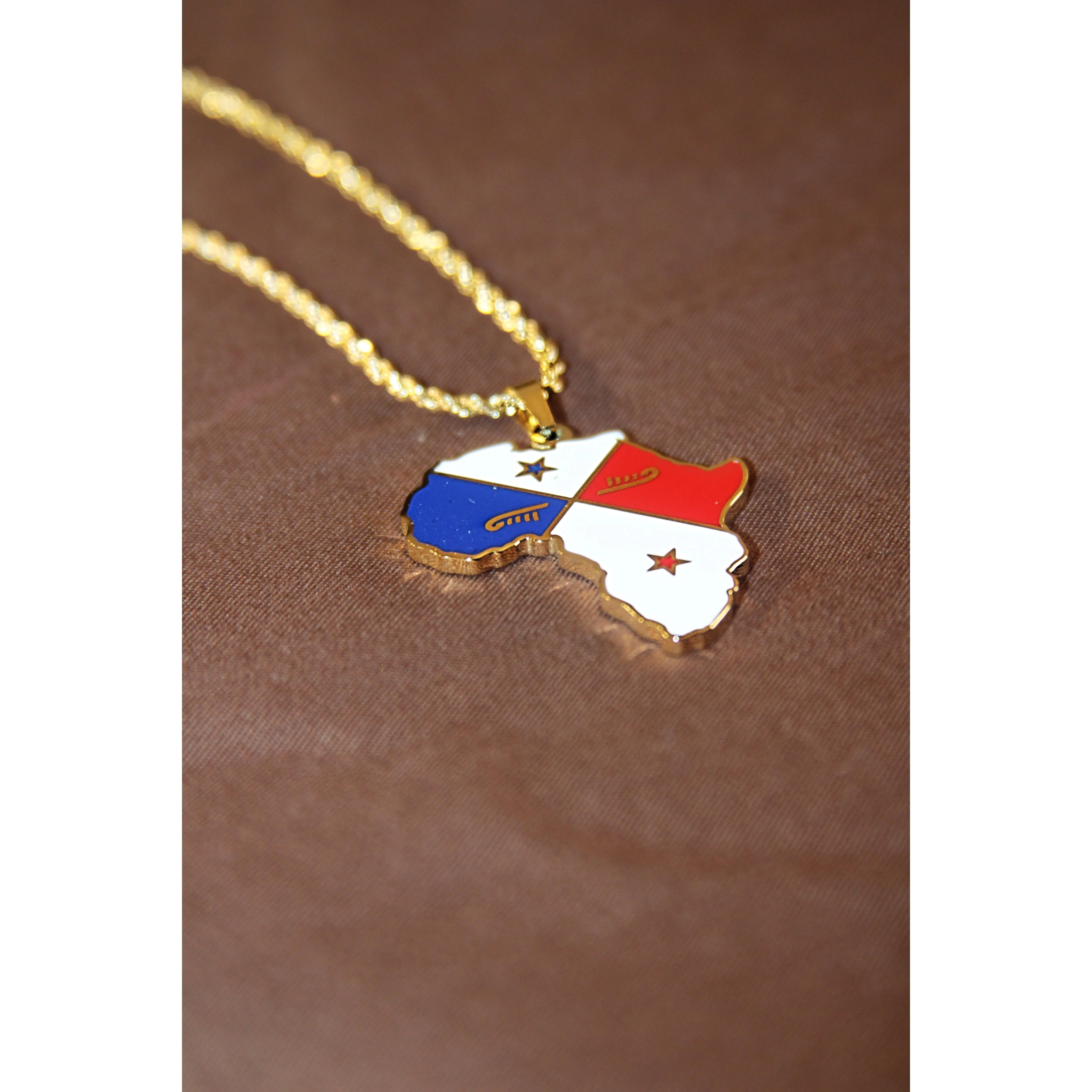 Panamanian Nwnique Pendant | Nwnique