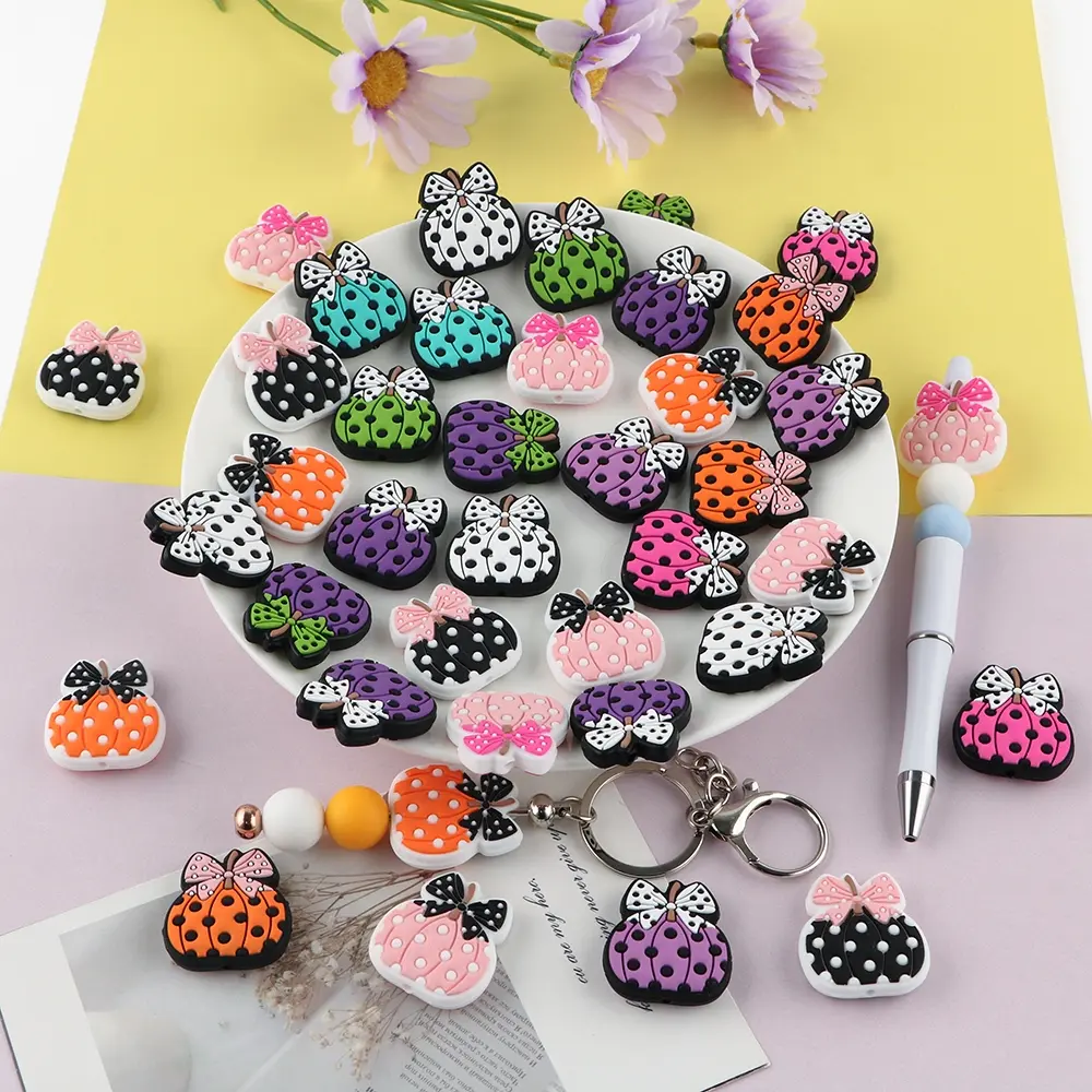 5pcs New Halloween Themed Silicone Focal Beads, Pumpkin Bow Design, Perfect for DIY Beaded Pens, Necklaces, Backpack Charms Etc Handmade Products, DIY Beading Accessories, DIY Craft Embellishments, Beading Making
