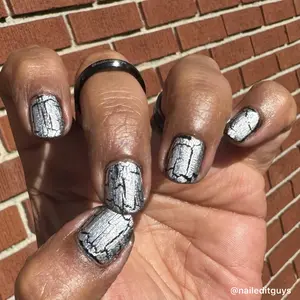 Ag 47 | Silver Crackle Nail Polish Topper