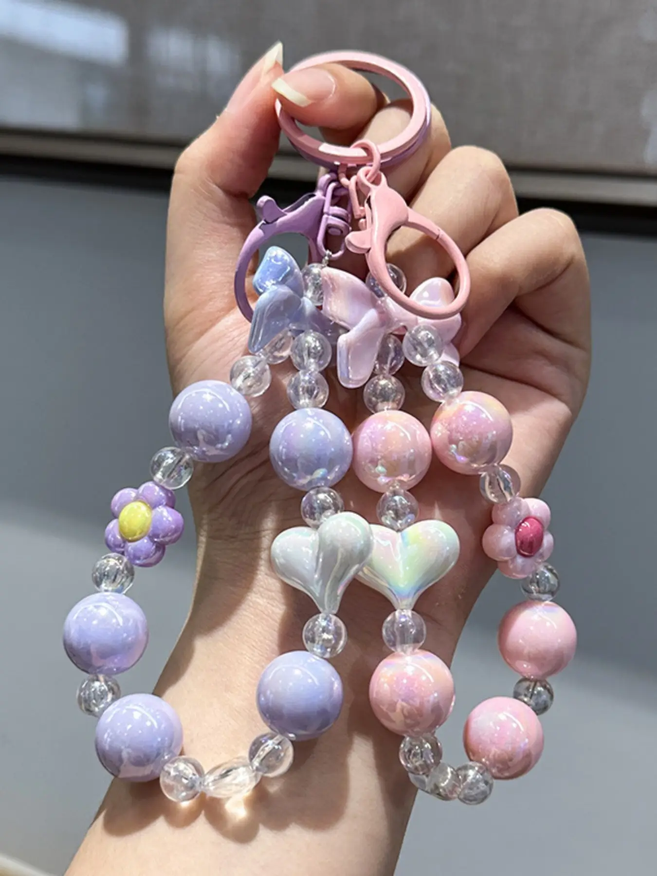 Minimalist Keychain Set, Random Color Acrylic Charms, Keychain Lanyard, Perfect Gift, Unique Design for Daily Use, Birthday, Holidays, Special Occasions
