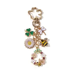 Bee Butterfly Cactus Flower Keychain, Floral Pattern Trendy Cute Keychain, Summer Fresh Delicate Style Car Bag Hanging Ornament Gift, 1 Piece