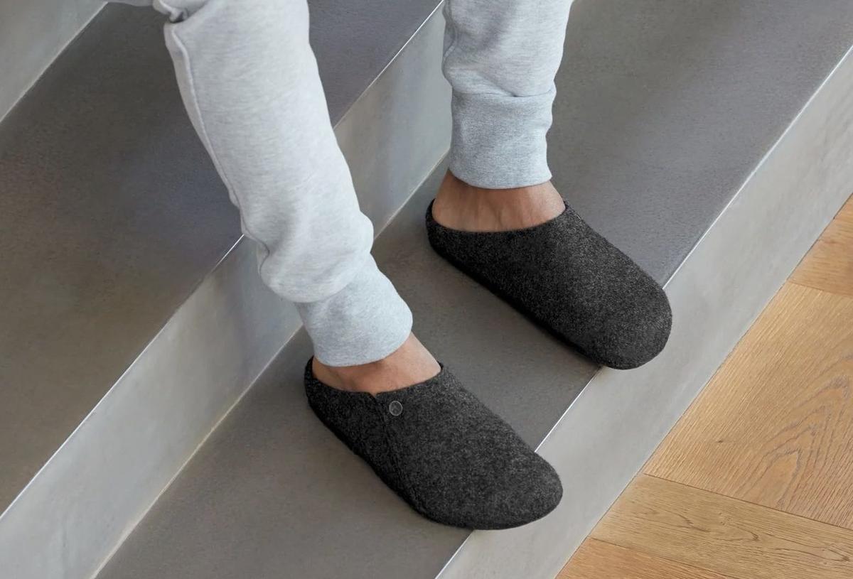 Item: Anthracite, 7/7.5