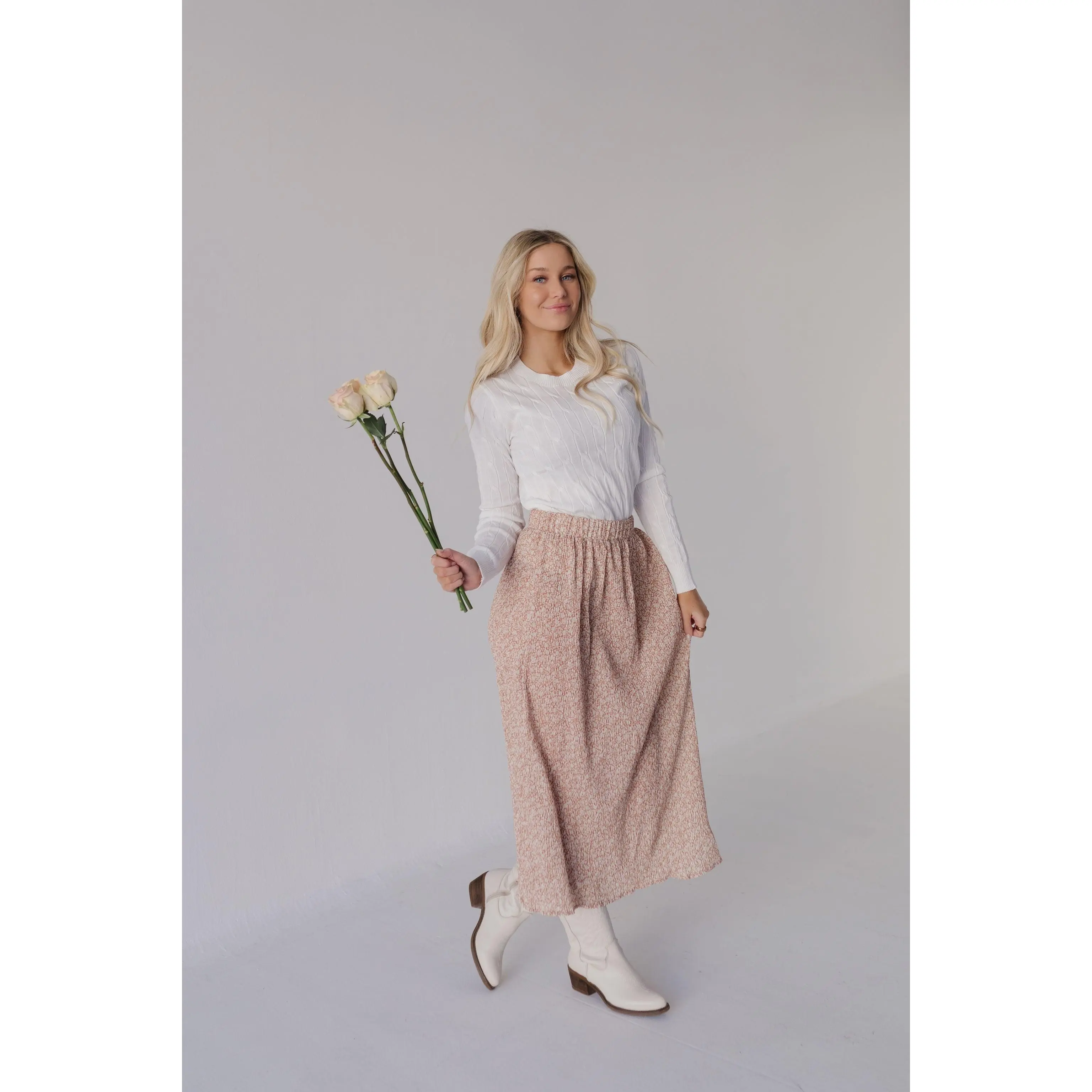 THE FELICITY FLORAL CRINKLE MIDI SKIRT IN CLAY/CREAM