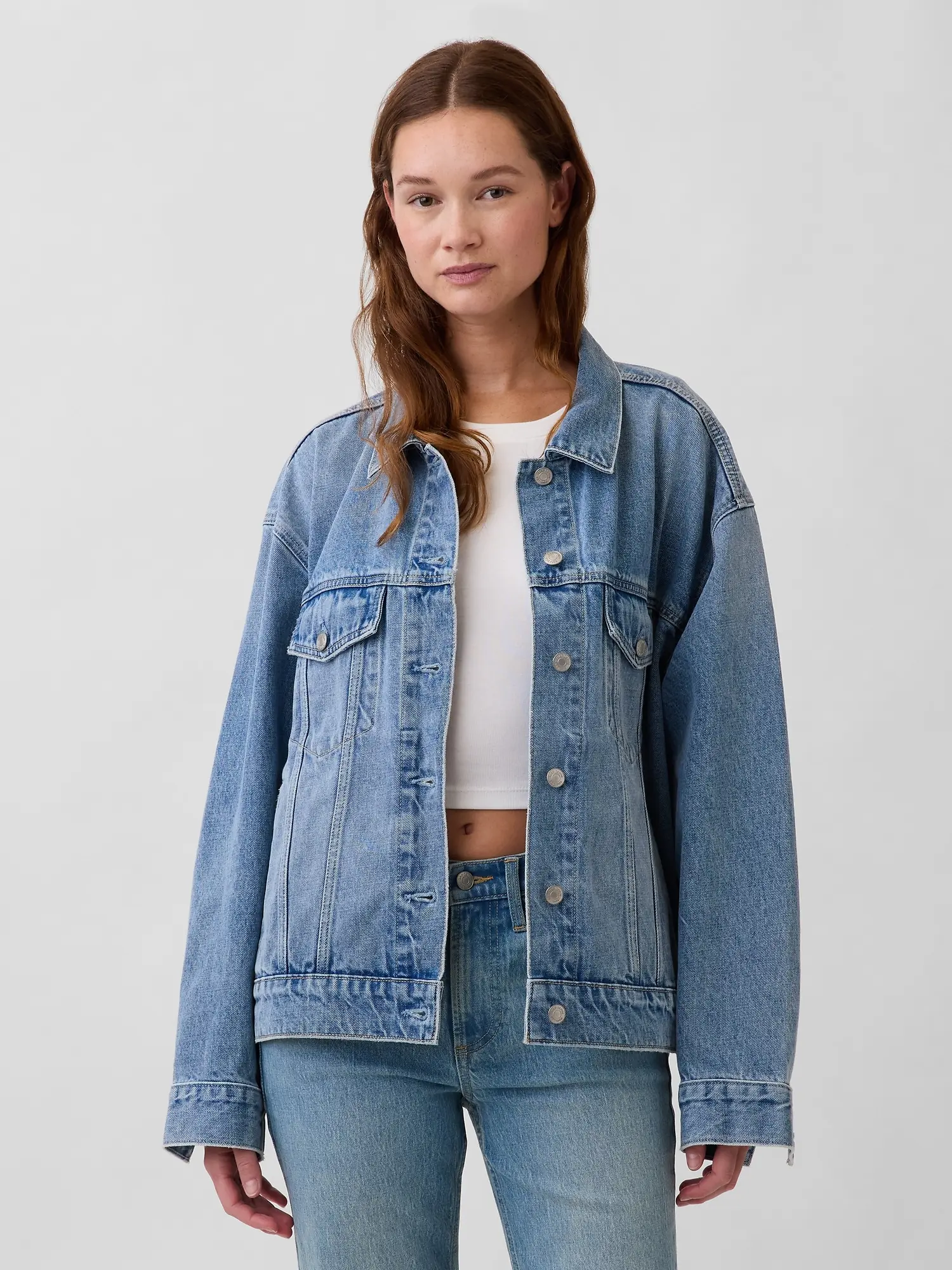 Gap Women's Oversized Icon Denim Jacket Gap Women's Oversized Icon Denim Jacket