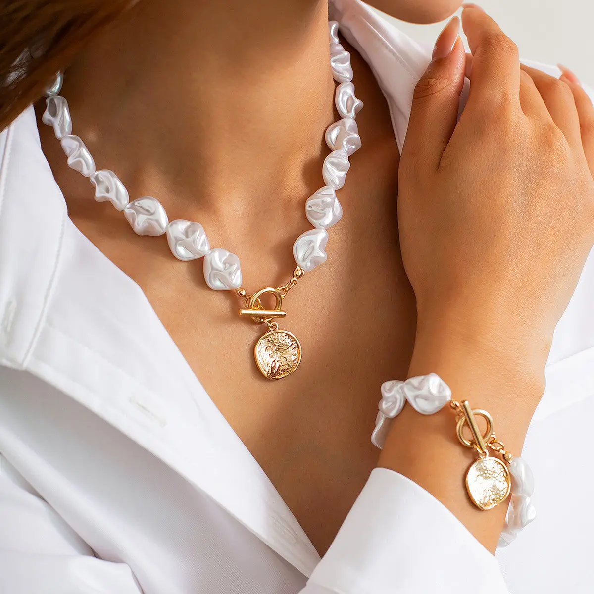 Luna Crest Necklace - Elegant Baroque Pearls & Textured Gold Coin Pendant - Secure Toggle Closure - Classic White & Gold Jewelry