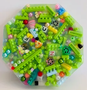 Ultra Picky Pad with Building Blocks - Green Parrot