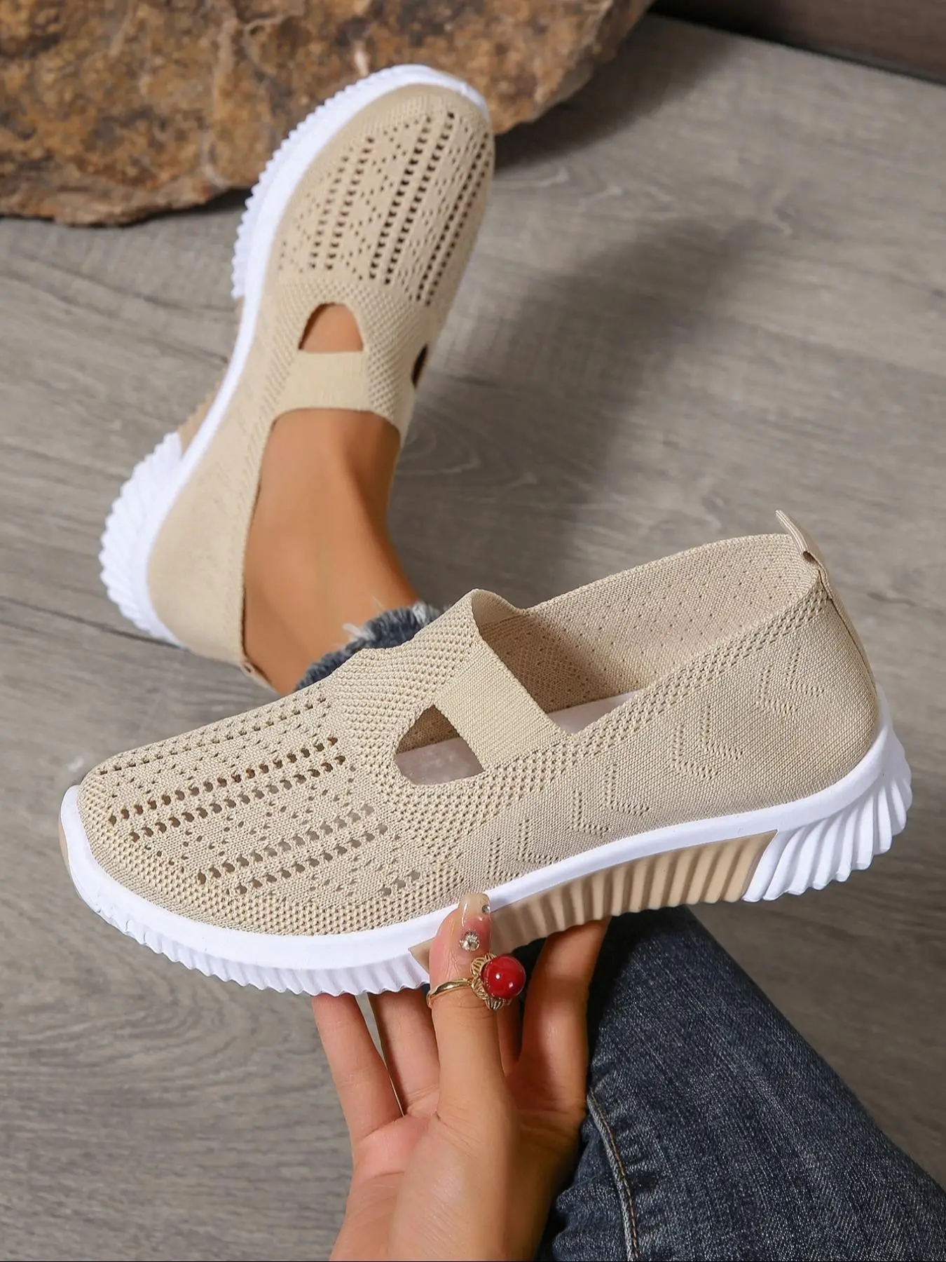 Women's Solid Color Mesh Breathable Lightweight Sneakers, Casual Comfortable Sports Running Shoes, All-match Slip on Shoes for Daily Wear