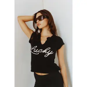 THE LUCKY TEE IN BLACK