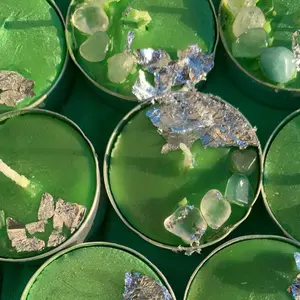 Green Aventurine Tea-light Candles - Set of Two, Vegan, Handcrafted with Soy Wax, Featuring Clear Quartz & Green Aventurine for Chakra Aids melt