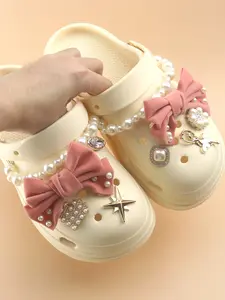 10 pcs Velvet Bow Flower Shoe Accessories Set,With Imitation Pearl Heart Accessories,Detachable Decorative Shoes Ornaments, Bling Shoe Charms for Sandals and Flip Flops, Lovely DIY Party Gift