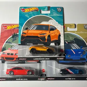 Hot Wheels Premium Auto Strasse