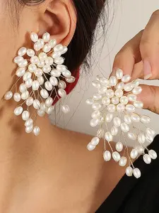 French Vintage Hepburn Style Exaggerated Faux Pearl Flower Stud Earrings, Elegant Party Design, High Fashion, Valentine's Day Gift