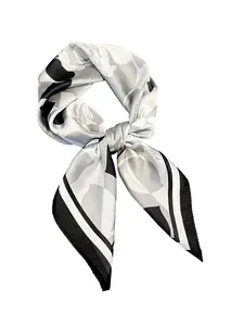Women's Elegant Rose Print Scarf, Square Hairband 27.6 Inches, Fashion Versatile Headscarf, Daily Accessory, Suitable for All Seasons, Fashion Hair Scarves