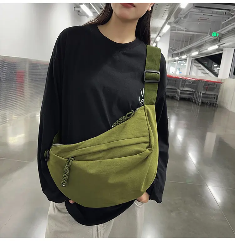 Women's Oversized Crossbody Bag, Lightweight Nylon Shoulder Bag, Large Capacity Travel & Shopping PurseCasual Nylon Crescent Bag for Women, Adjustable Crossbody Shoulder Bag, Spacious Everyday Handbag