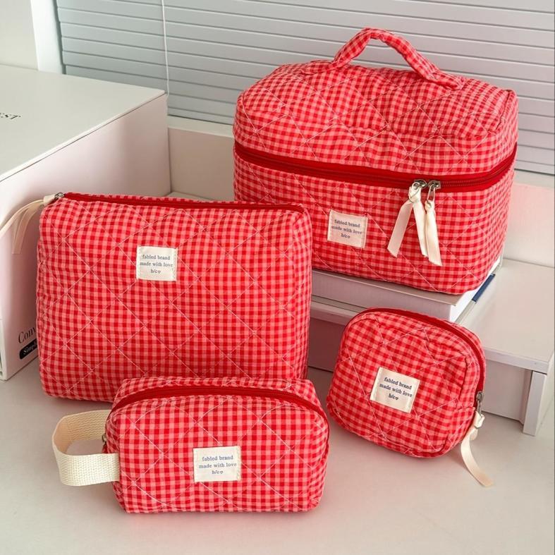 Red plaid quilted makeup bag, Instagram-style red-and-white checkered quilted makeup bag, multi-size travel toiletry bag, dorm storage essential