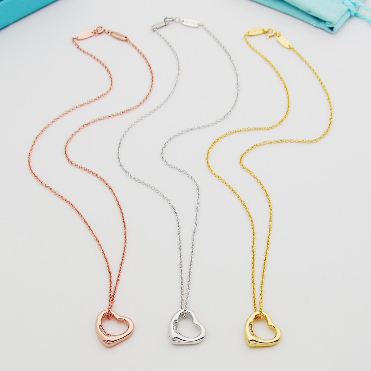 Trendy Hollow Heart Collarbone Necklace, Luxury Classic Style Pendant Chain, Elegant Everyday Wear Jewelry for Women, Ideal Birthday Anniversary Gift, Fashion Accessory for All Occasions