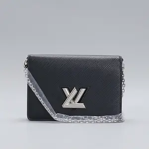Pre-owned Louis Vuitton cowhide Shoulder Bags Epi Twist large Wallet on chain	 BGP223469