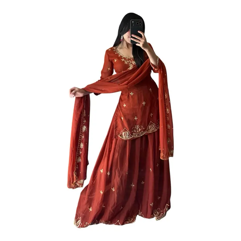 Heavy handwork 90s kurtha sarara Set