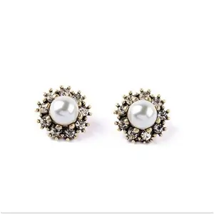 Pearl & Diamond Cluster Stud Earrings - Gold-Colored Design with Pearl Accents, Perfect for Everyday Wear