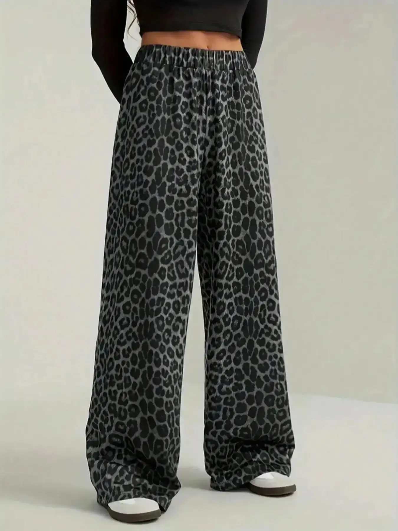 Women's Casual Leopard Print Loose Flare Pants, Womenswear Bottom Comfortable High Waist Wide Leg Trousers, All Season Stylish Fashion for Daily Wear, Fit, Flared effortless aesthetic bottoms