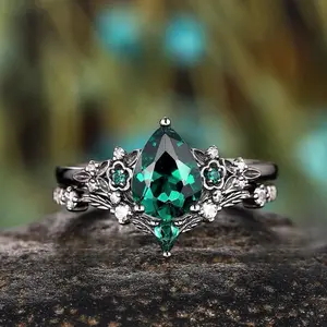 Creative Floral Stackable Ring Green Zirconia Women's Ring for Unique Chic Elegant Luxe Layered Look Fashion Jewelry