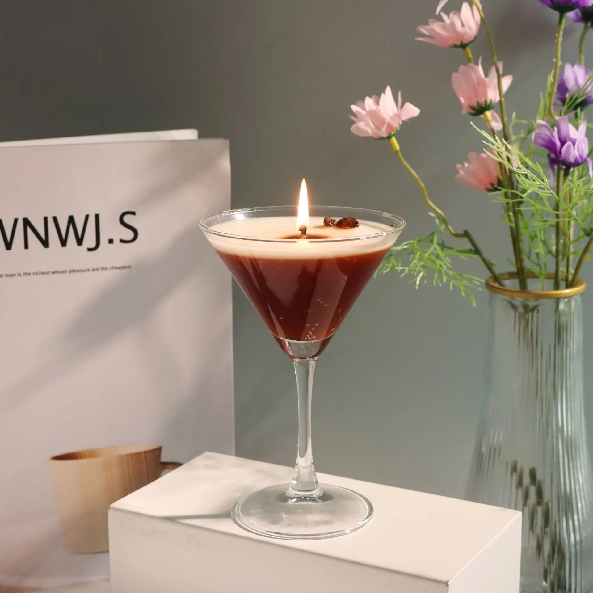 Espresso Martini Candle Unique Gifts for Women Girls,Strong Scented, Natural Soy Wax Coffee Candle Decor for Home,Bedroom,Coffee Martini Candles Gifts for Birthday,Valentine, Mother's Day