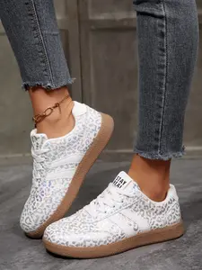 Women's Leopard Print Casual Trainer Walking Shoes, Retro Soft Sole, Breathable Low Top, Versatile for Work, Shopping, School, Spring Summer Trendy Sneakers