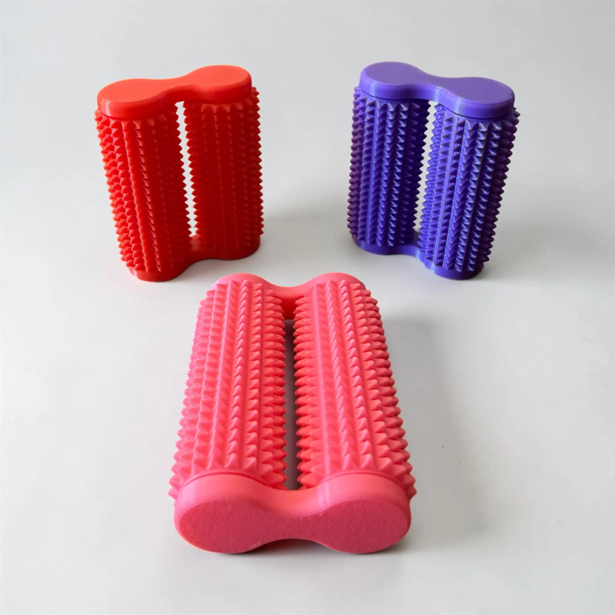 3D Printed Textured Spike Roller – Squeeze & Roll Pain Stimming Fidget for Kids and Adults