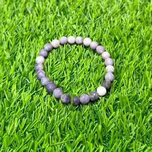 Light Purple Beaded Bracelet - Handmade Matte Finish 8mm- Perfect Gift - Unisex