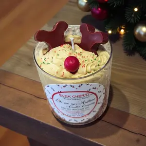 Buck Cherry / Rudolph the Red-Nosed Reindeer Candle