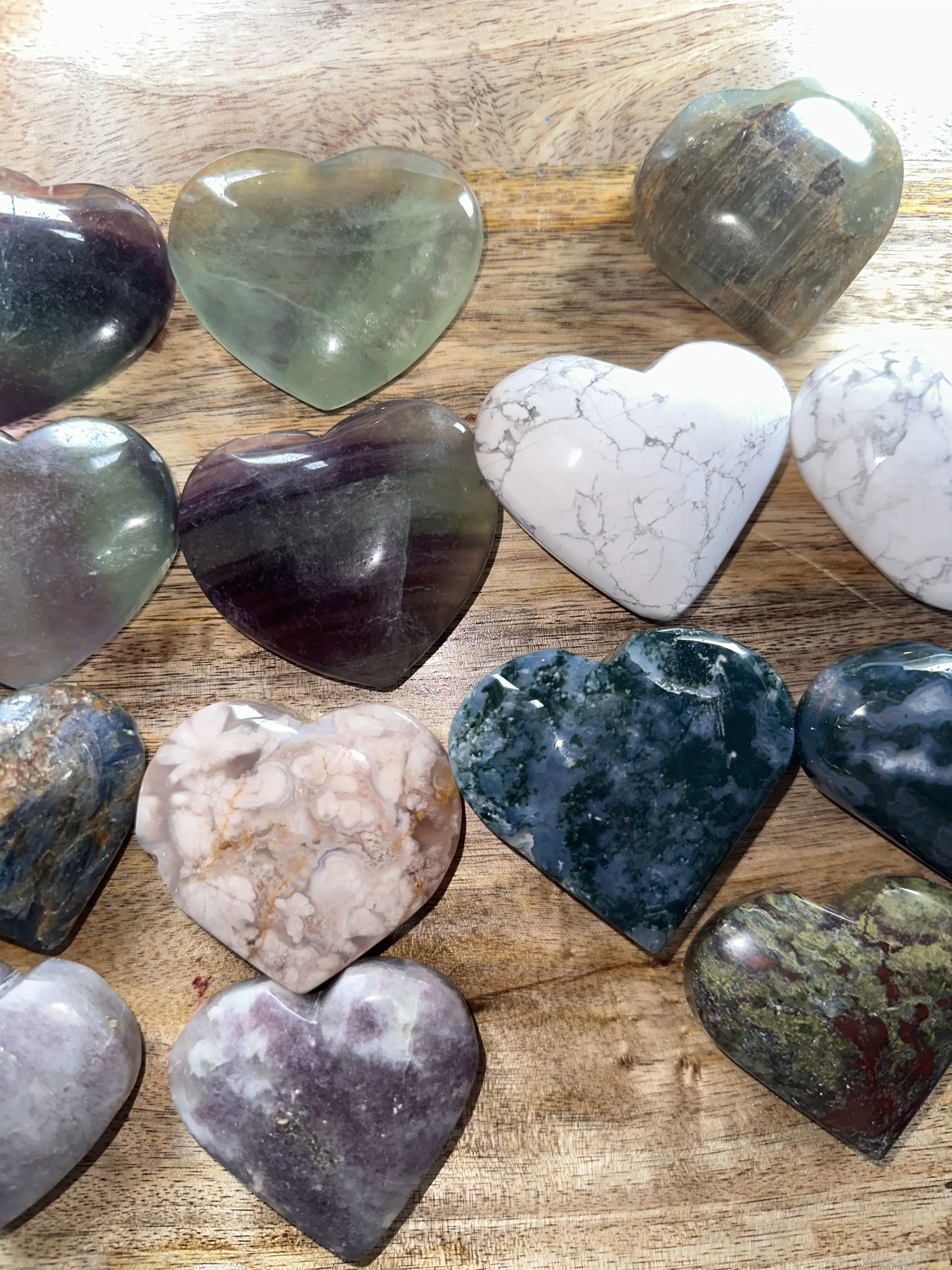 Crystal heart carvings (large size)