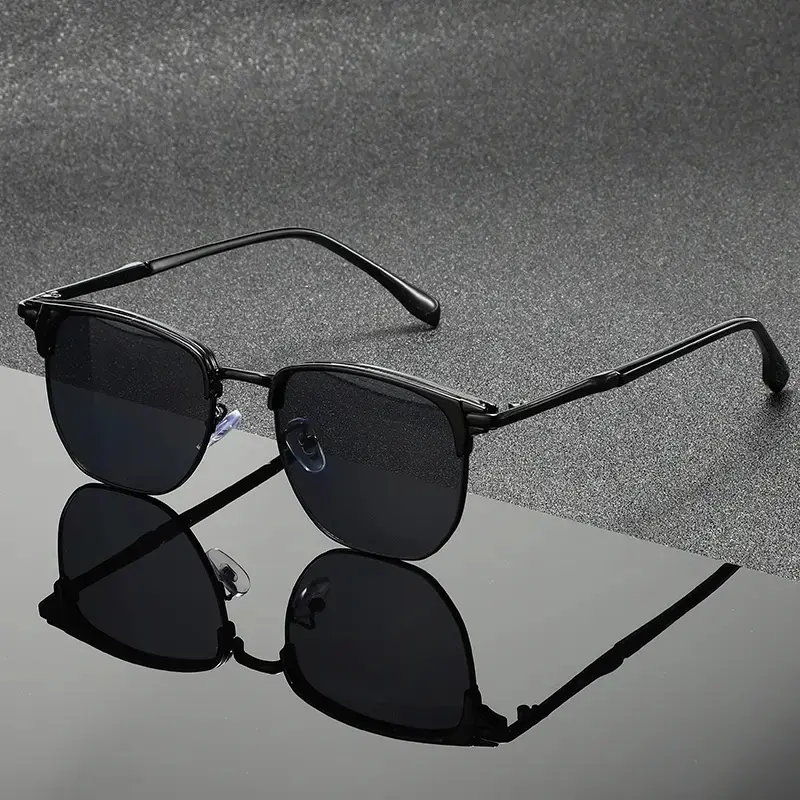 Vintage Square Sunglasses for Men And Women, Classic Metal Frame Sun Glasses, Retro Fashion Eyewear, Stylish Unisex Eyeglasses With Minimalist Design, Versatile Daily Accessory Suitable for Outdoor Travel, Streetwear Matching And Casual Daily Wear