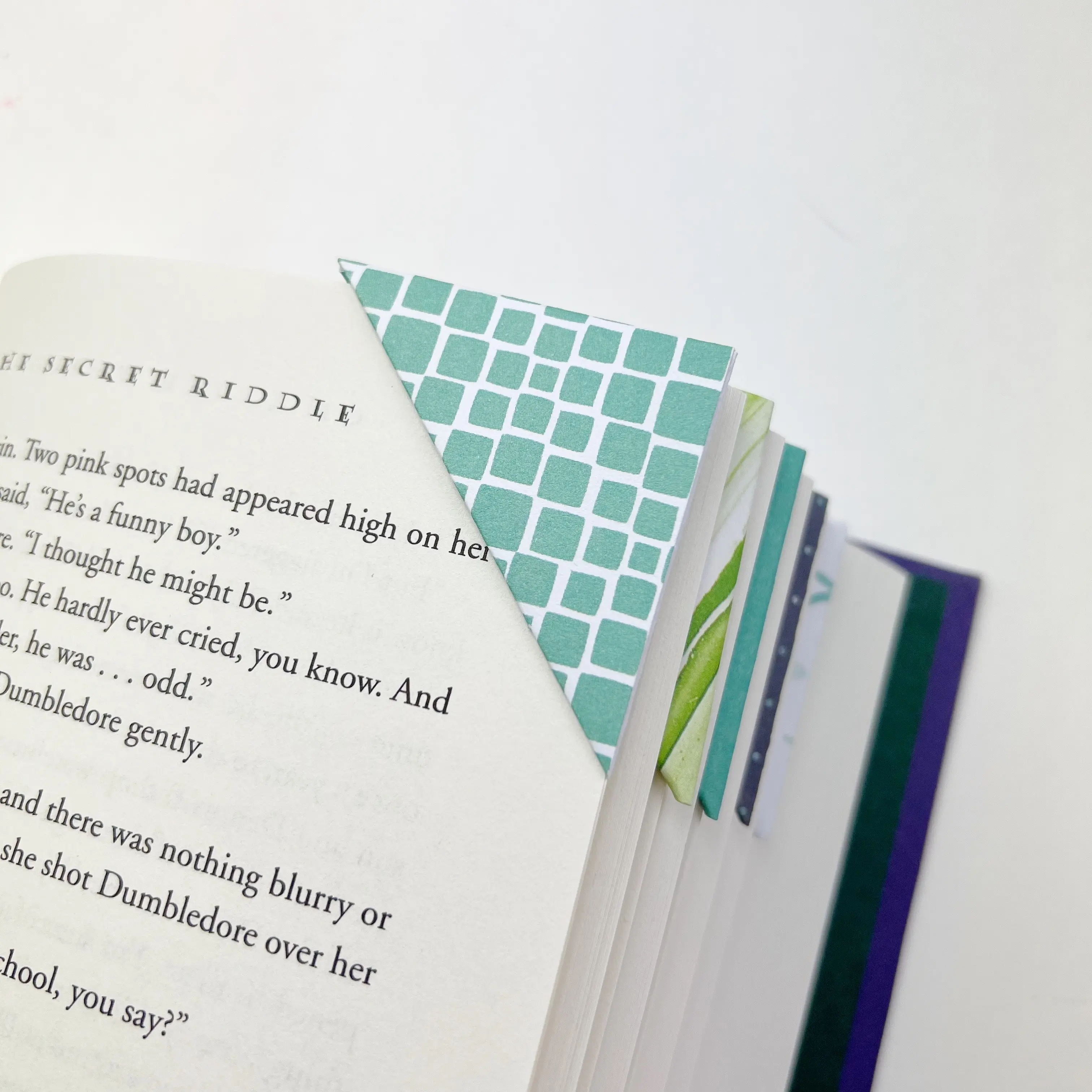 Corner Bookmarks, Paper Corner Bookmarks, Folded Corner Bookmarks